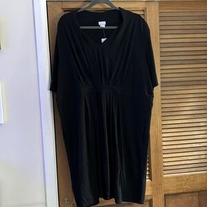 NWT Chicos Classic Pleated Short Sleeved Dress